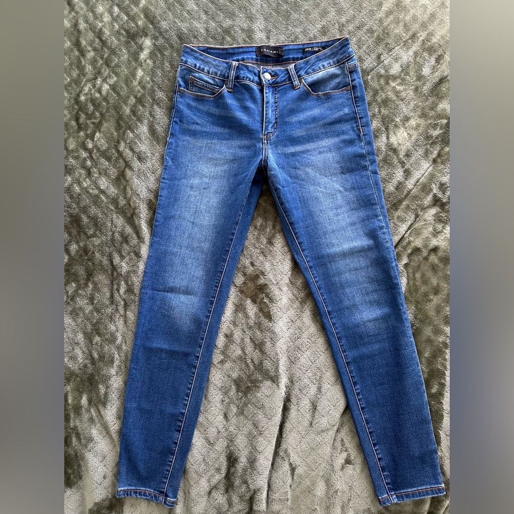 Tahari Chloe Fit Solution Skinny Jeans Medium Wash Size 4/27
